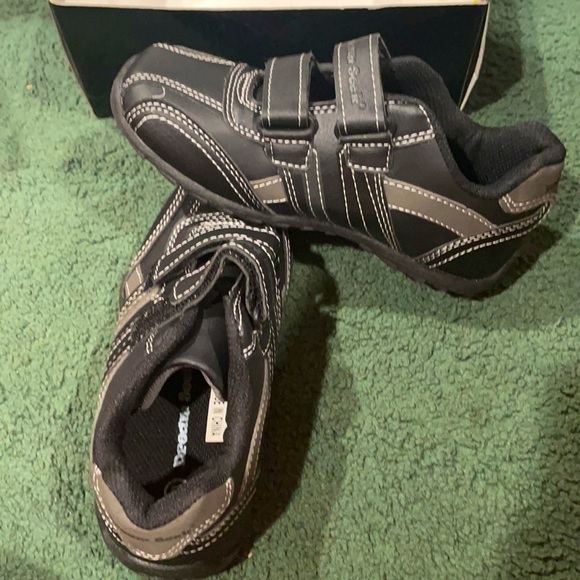 Brand new in box black Velcro sneakers - Picture 4 of 5